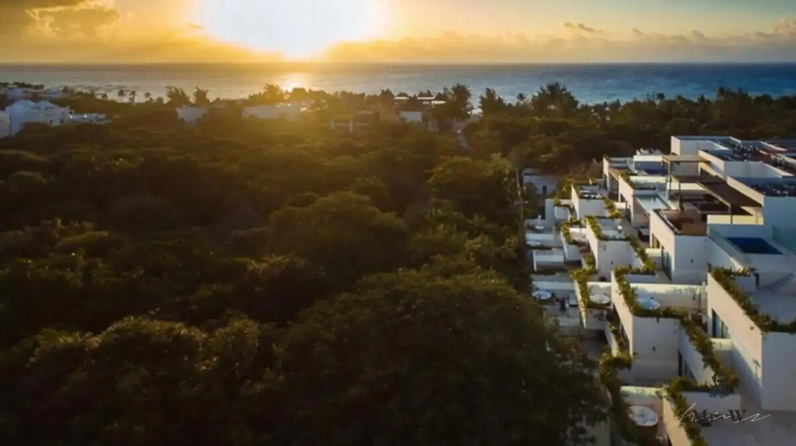 Oceanview Rooftop Pool Spa Tub Steps To Beach Playa del Carmen 0*,  Messico