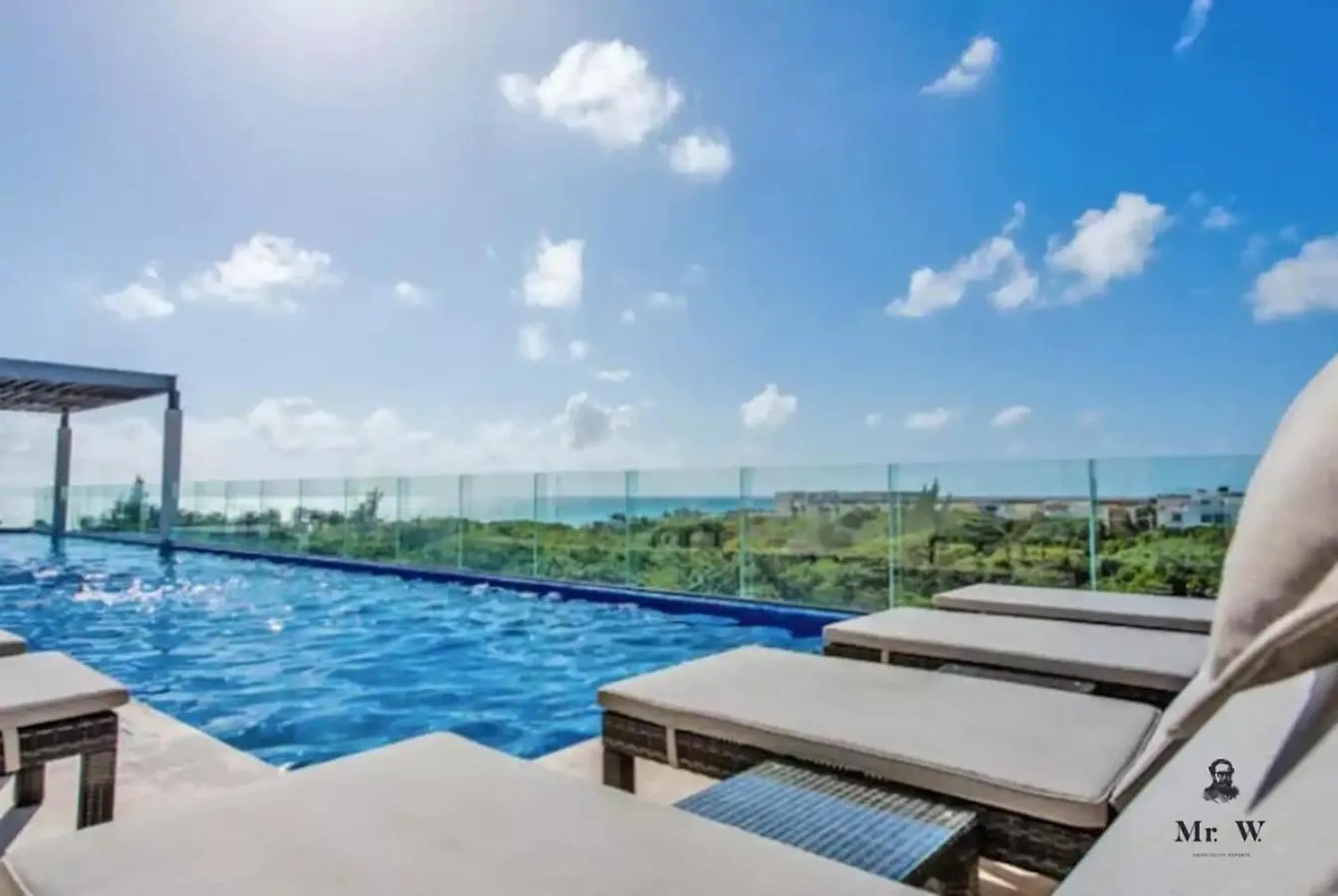 Oceanview Rooftop Pool Spa Tub Steps To Beach Playa del Carmen