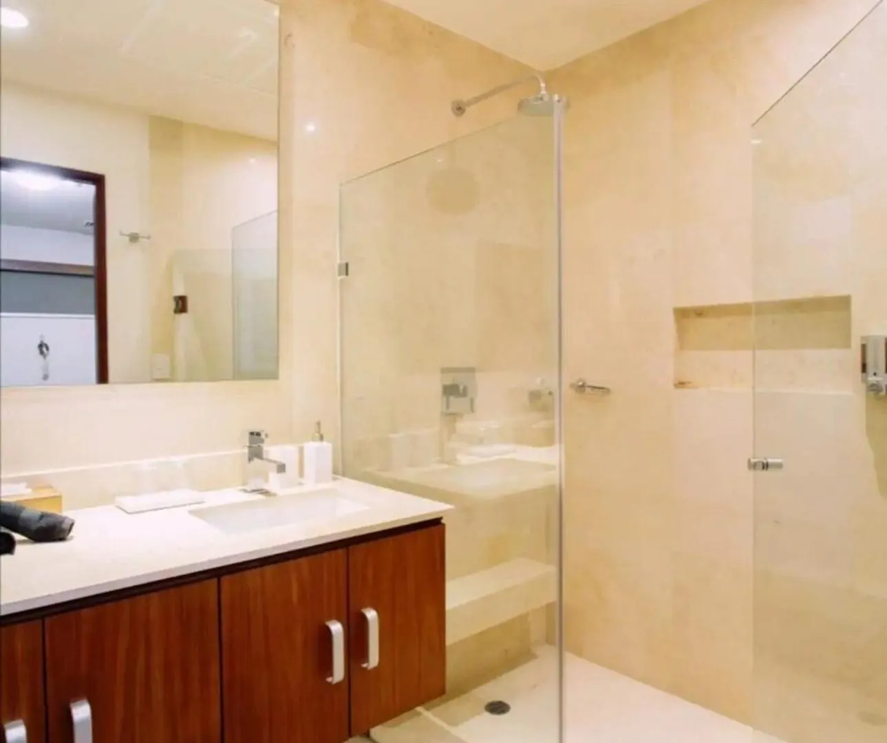 Oceanview Rooftop Pool Spa Tub Steps To Beach Playa del Carmen Appartement