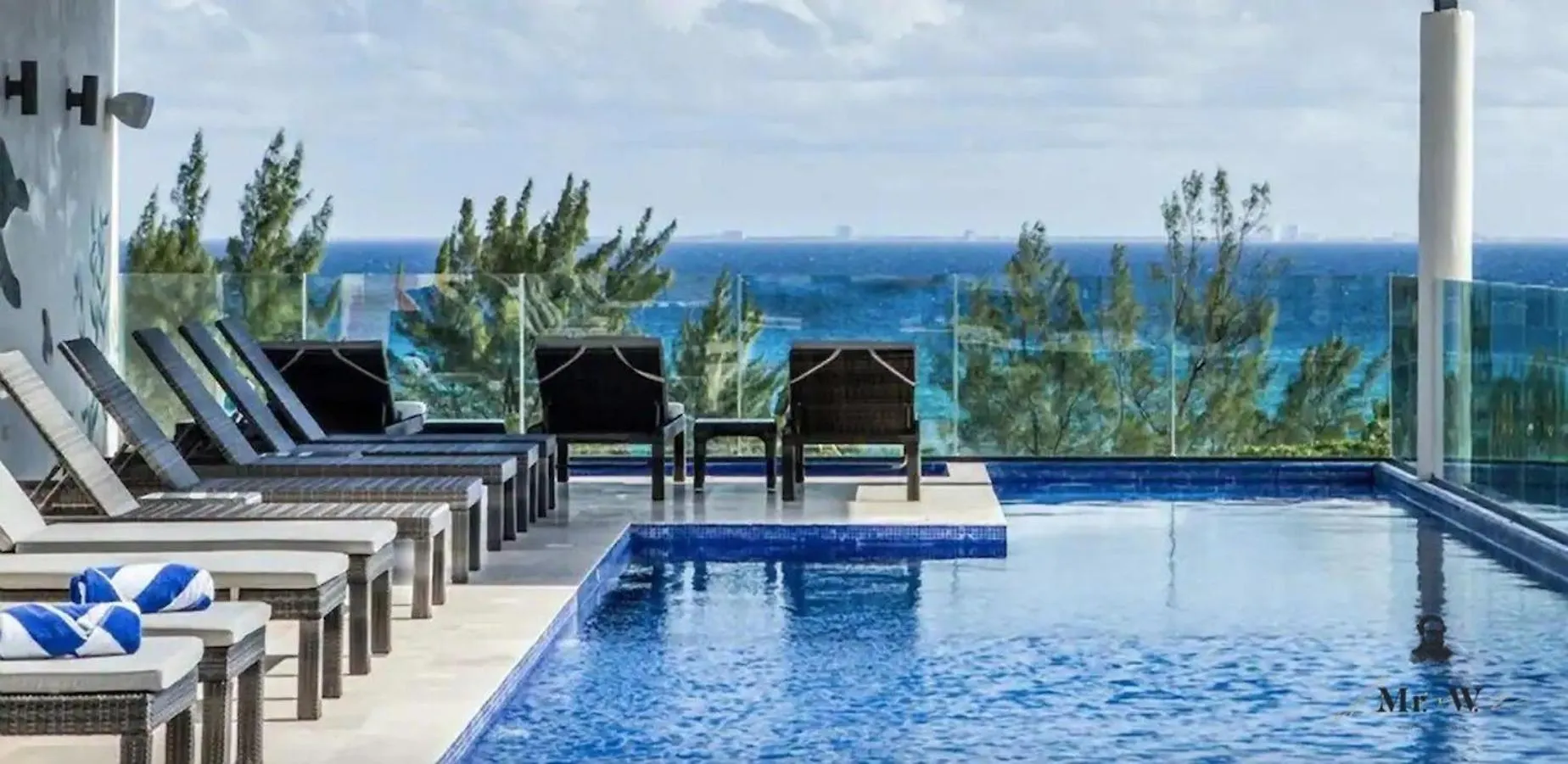 Oceanview Rooftop Pool Spa Tub Steps To Beach Playa del Carmen 0*,